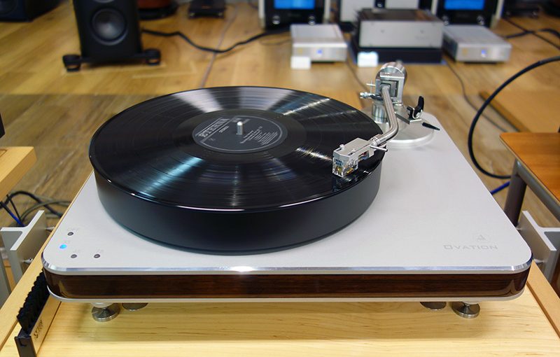 Clearaudio Ovation with MH-94Sデモ中です