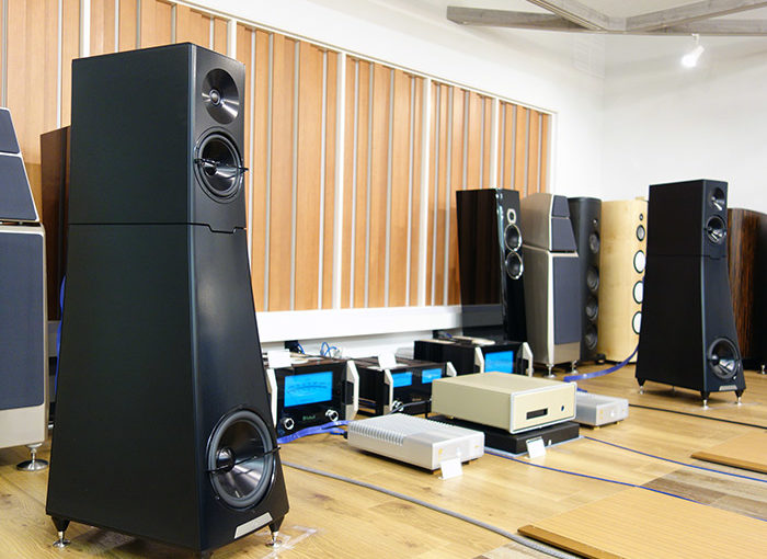YG acoustics Hailey 2.2デモ中です